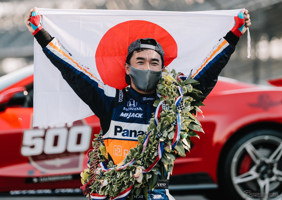 インディ500での通算2勝目をあげた佐藤琢磨。《写真提供 INDYCAR》