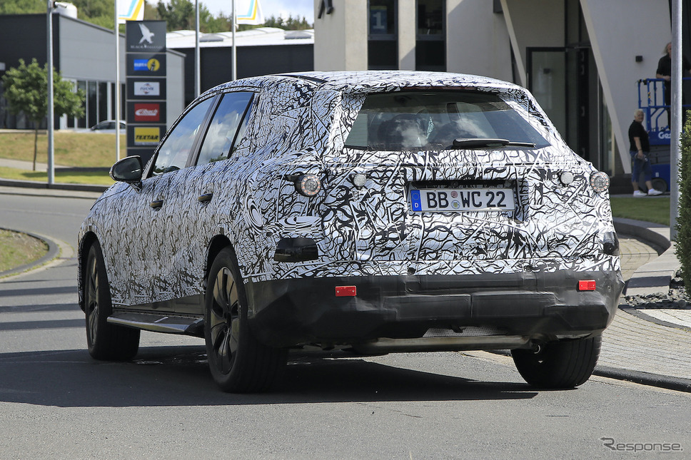 メルセデスベンツ GLC 次期型プロトタイプ(スクープ写真)《APOLLO NEWS SERVICE》