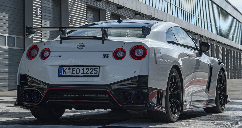 日産 GT-R NISMO の2021年モデル《photo by Nissan》