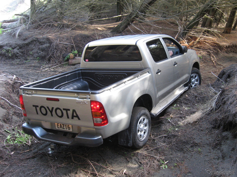 トヨタ・ハイラックス7代目(2004年〜)《写真提供 トヨタ自動車》