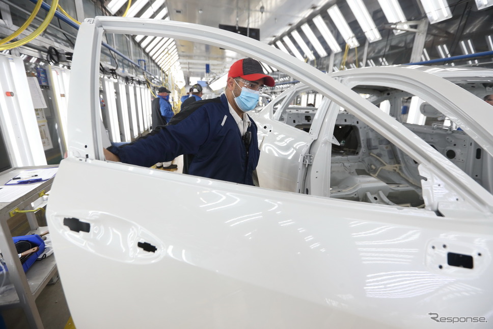 ホンダの米国オハイオ州メアリーズビル工場で生産が開始されたアキュラ TLX 新型《photo by Acura》