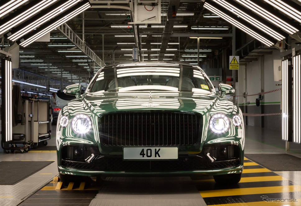 4万台目のベントレー・フライングスパー《photo by Bentley》
