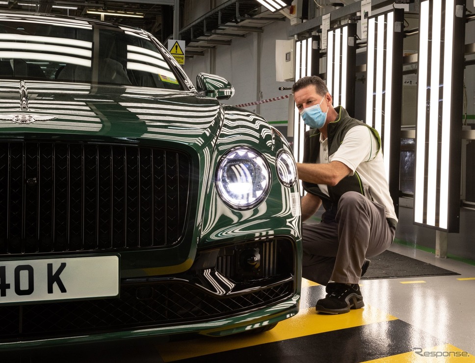 4万台目のベントレー・フライングスパー《photo by Bentley》
