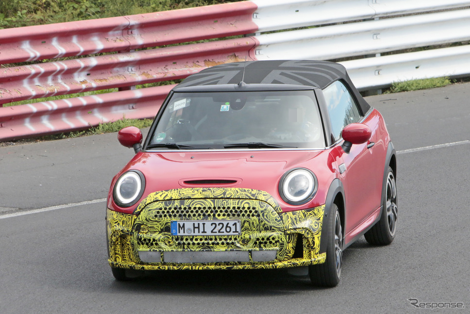 MINI クーパーS コンバーチブル 改良新型プロトタイプ（スクープ写真）《APOLLO NEWS SERVICE》