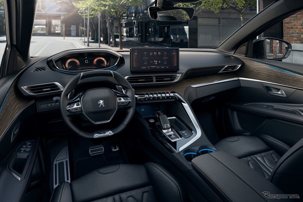 プジョー 5008 改良新型《photo by Peugeot》
