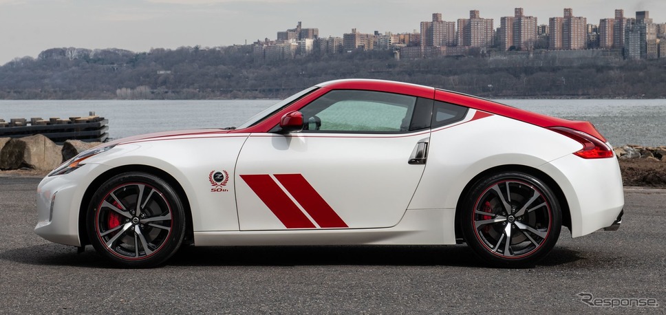 現行日産 370Z(フェアレディZ)《photo by Nissan》
