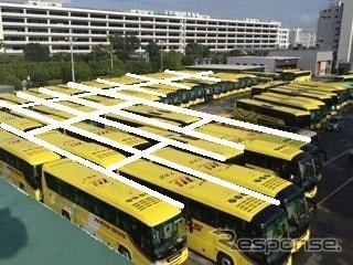 60台のバスで作る巨大バス迷路（イメージ）《写真提供 はとバス》