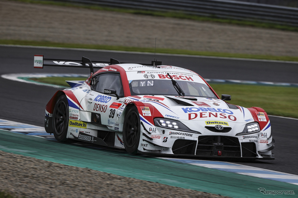 GT500クラス予選4位の#39 DENSO KOBELCO SARD GR Supra《写真撮影 益田和久》