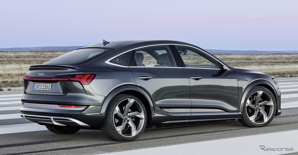 アウディ e-tron S スポーツバック《photo by Audi》