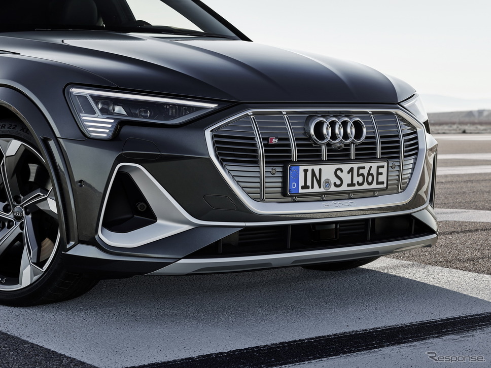 アウディ e-tron S スポーツバック《photo by Audi》
