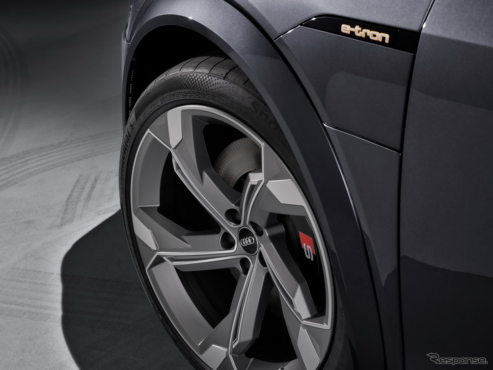 アウディ e-tron S スポーツバック《photo by Audi》