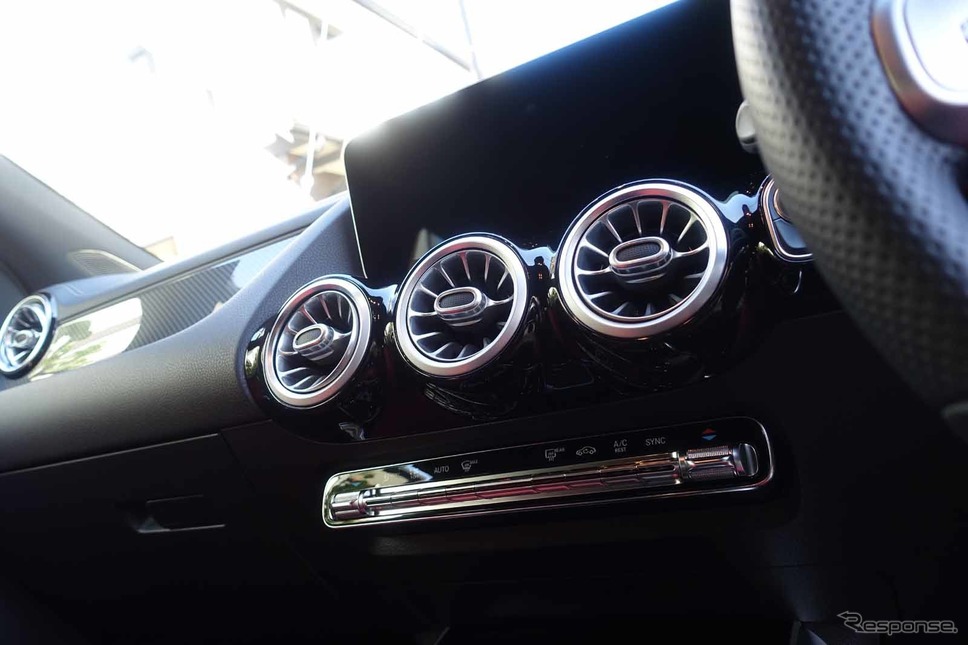 メルセデスベンツ GLA 新型(GLA200d 4MATIC)《写真撮影 中村孝仁》