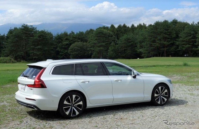 ボルボ V60《写真 青山尚暉》