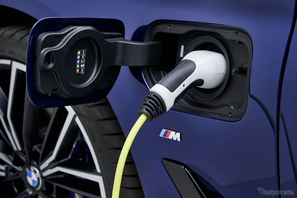 BMW 5シリーズ・セダン 改良新型のPHV「530e」(参考)《photo by BMW》