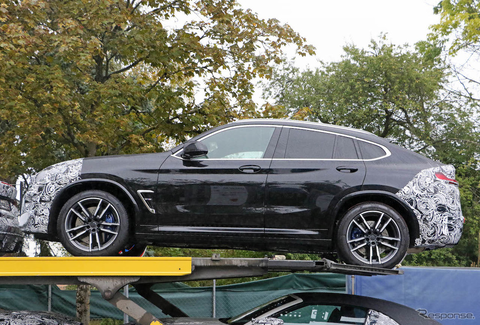 BMW X4M 改良新型プロトタイプ(スクープ写真)《APOLLO NEWS SERVICE》