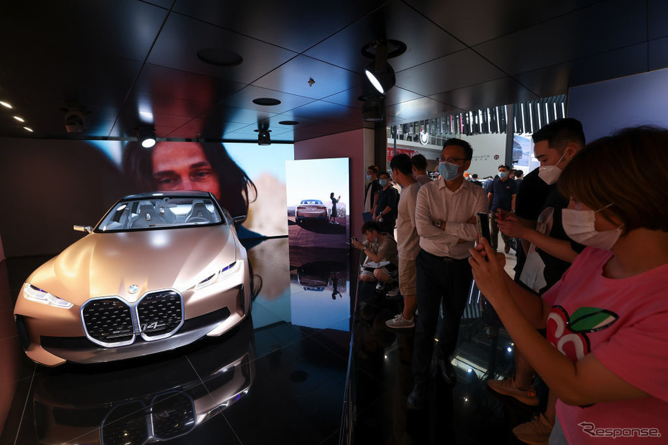 BMW コンセプト i4（北京モーターショー2020）《Photo by Lintao Zhang/Getty Images News/ゲッティイメージズ》