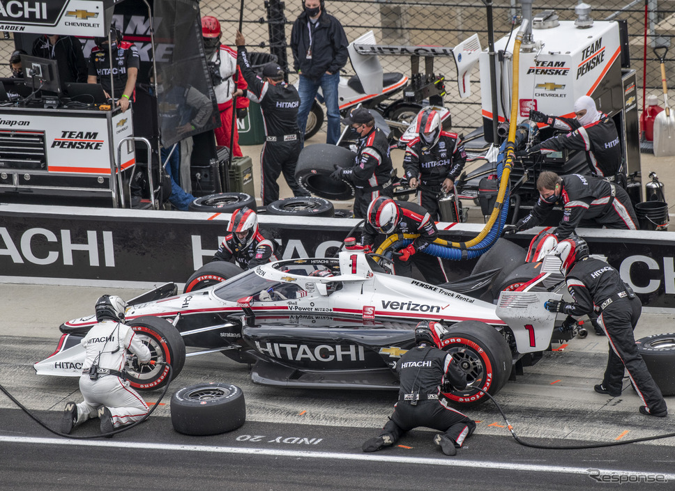 #1 ニューガーデンは決勝4位。最終戦に逆転王座の可能性を残した。《写真提供 INDYCAR》