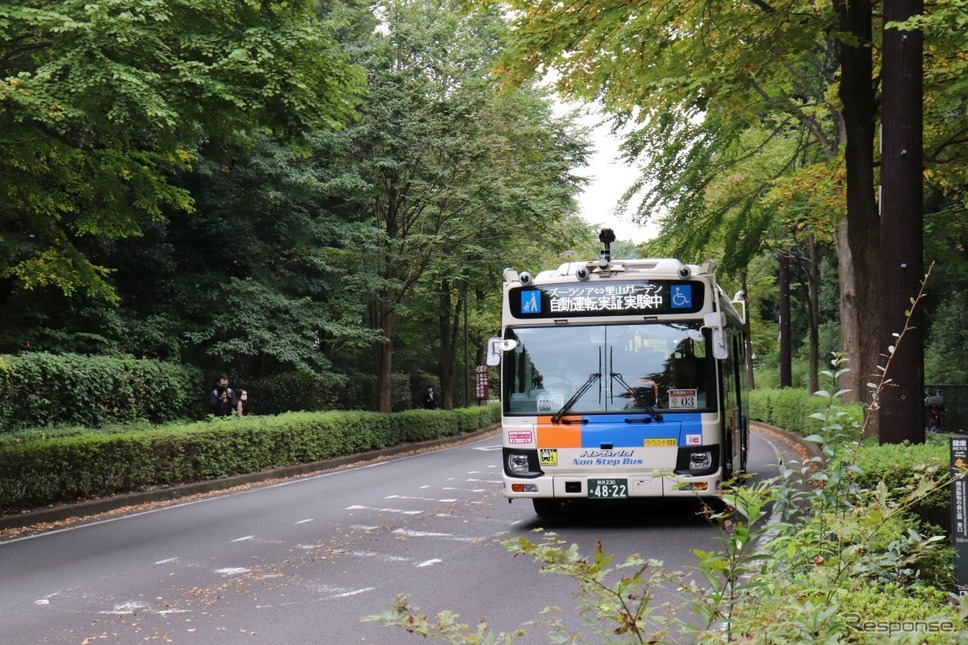 遠隔監視・操作によるレベル3自動運転バス《写真撮影 中尾真二》