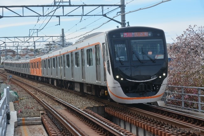 『Qシート』車を連結した大井町線の6020系。再開は新型コロナウイルスの感染状況などにより判断するとされていたが、10月12日に6割の列車が再開することに。《出典 東急電鉄》