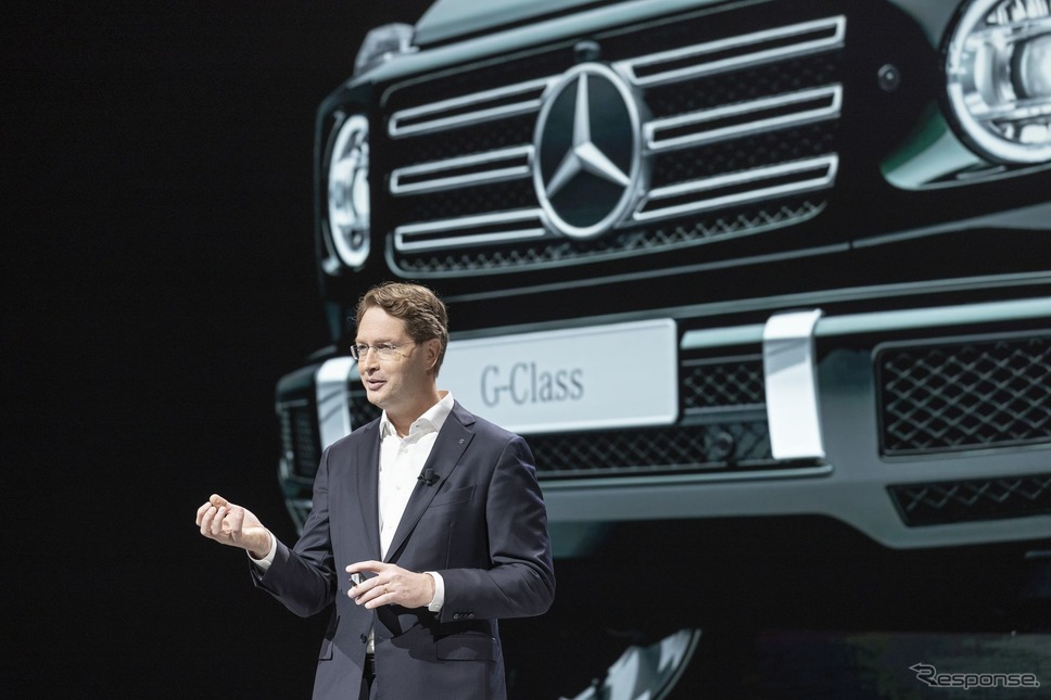 メルセデスベンツの投資家向けバーチャル説明会で電動化の加速を中心にした新戦略を発表するオラ・ケレニウスCEO《photo by Mercedes-Benz》