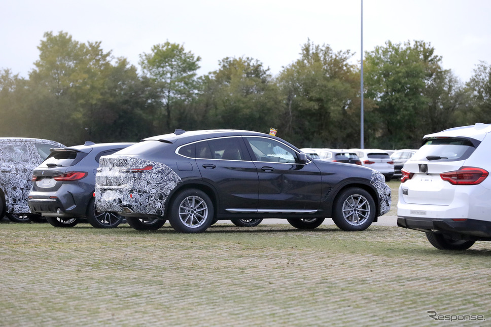 BMW X4 M40i 改良新型プロトタイプ（スクープ写真）《APOLLO NEWS SERVICE》