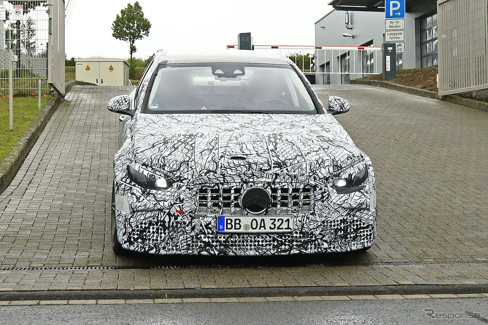 メルセデスAMG C63 次期型プロトタイプ(スクープ写真)《APOLLO NEWS SERVICE》