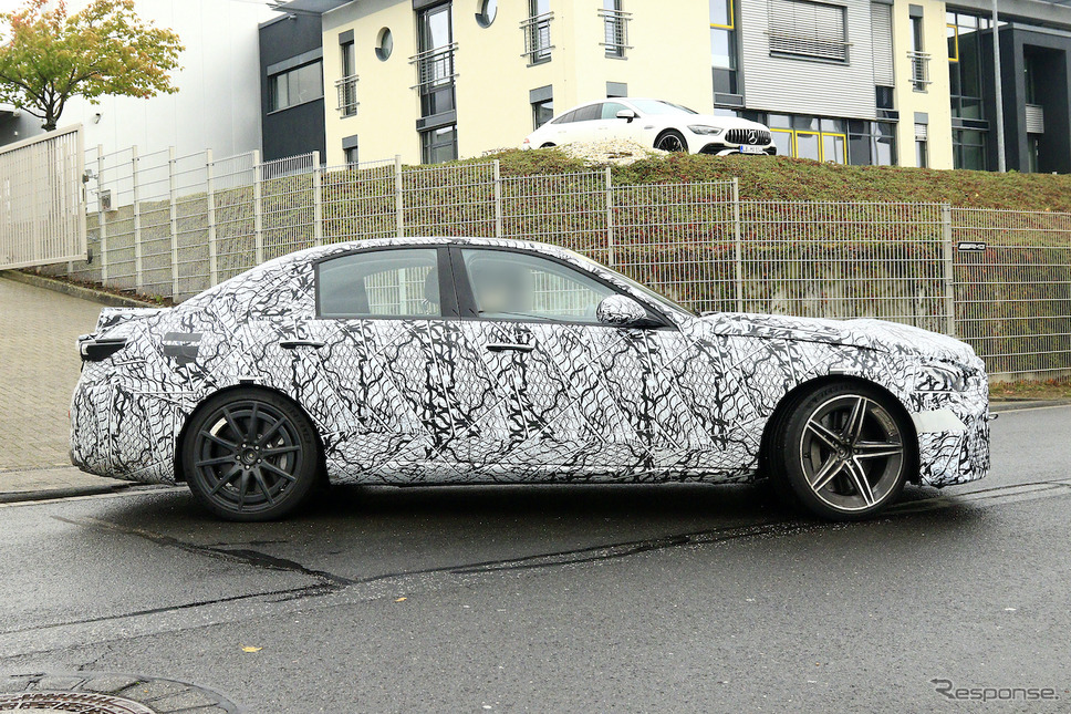 メルセデスAMG C63 次期型プロトタイプ(スクープ写真)《APOLLO NEWS SERVICE》