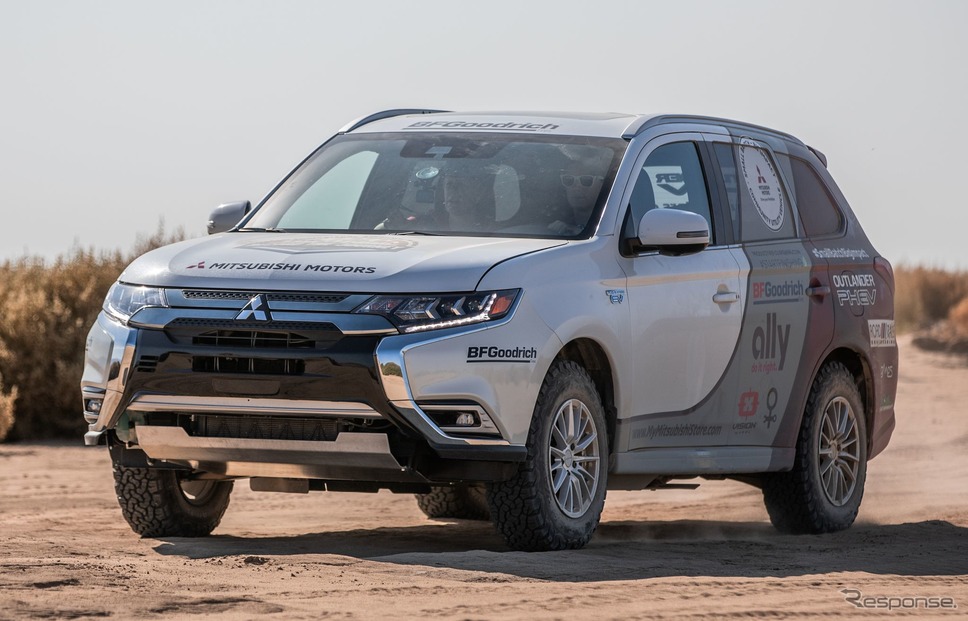 三菱 アウトランダー PHEV のRebelle Rally参戦車両《photo by Mitsubishi Motors》