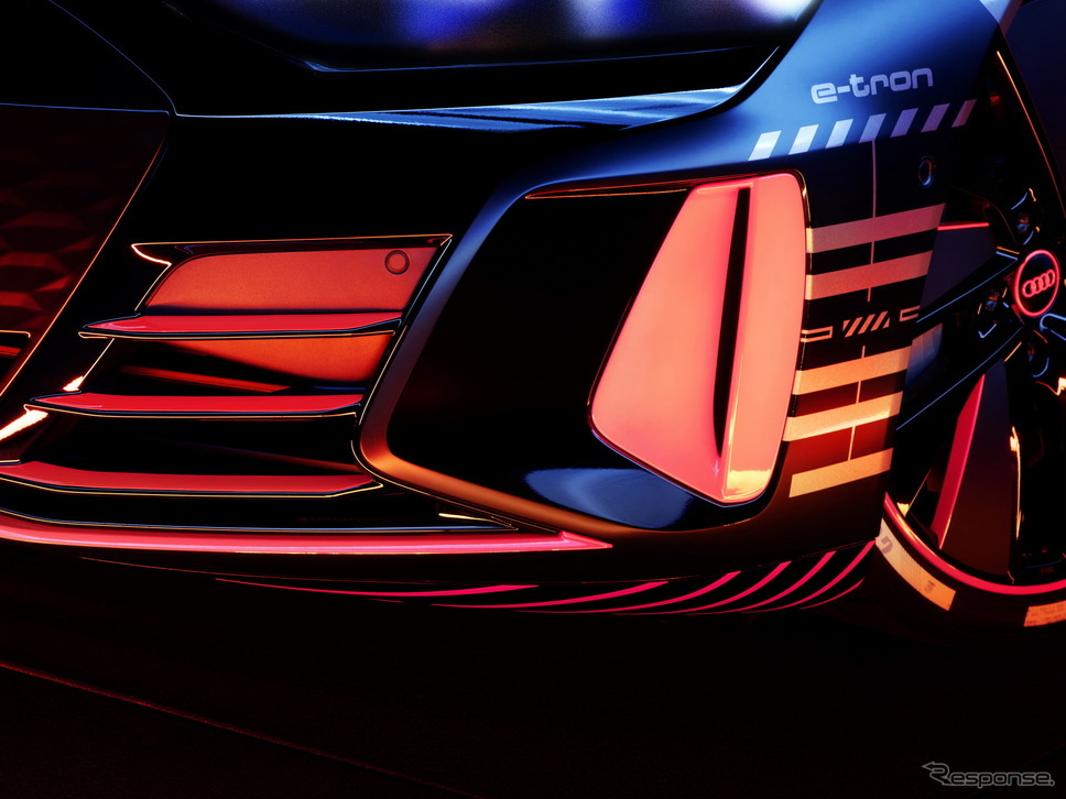 アウディ e-tron GT のプロトタイプ《photo by Audi》