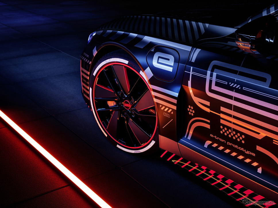 アウディ e-tron GT のプロトタイプ《photo by Audi》