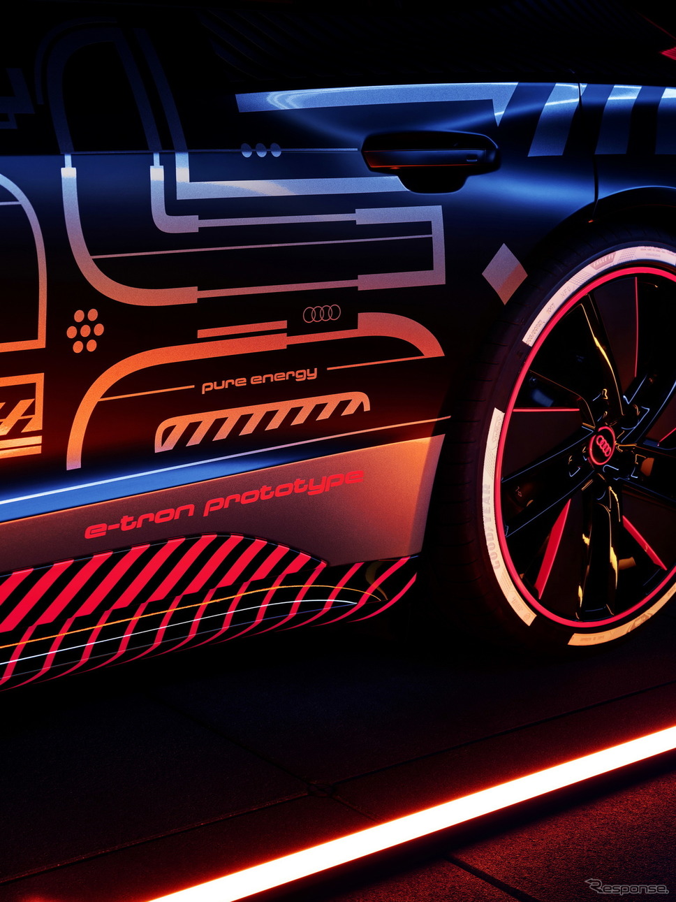 アウディ e-tron GT のプロトタイプ《photo by Audi》