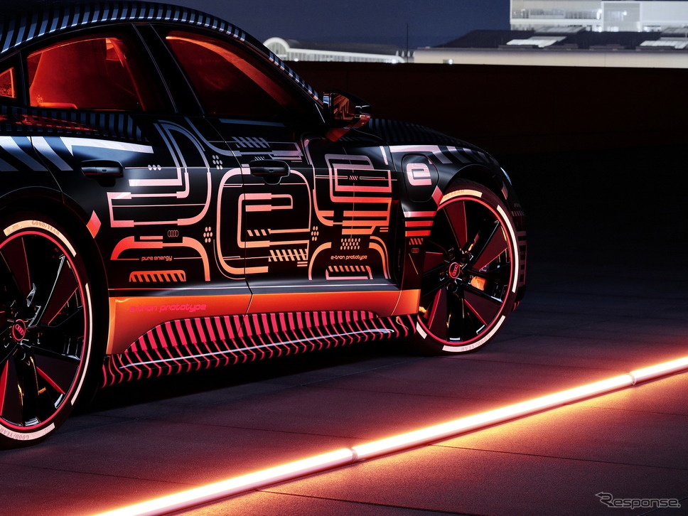 アウディ e-tron GT のプロトタイプ《photo by Audi》