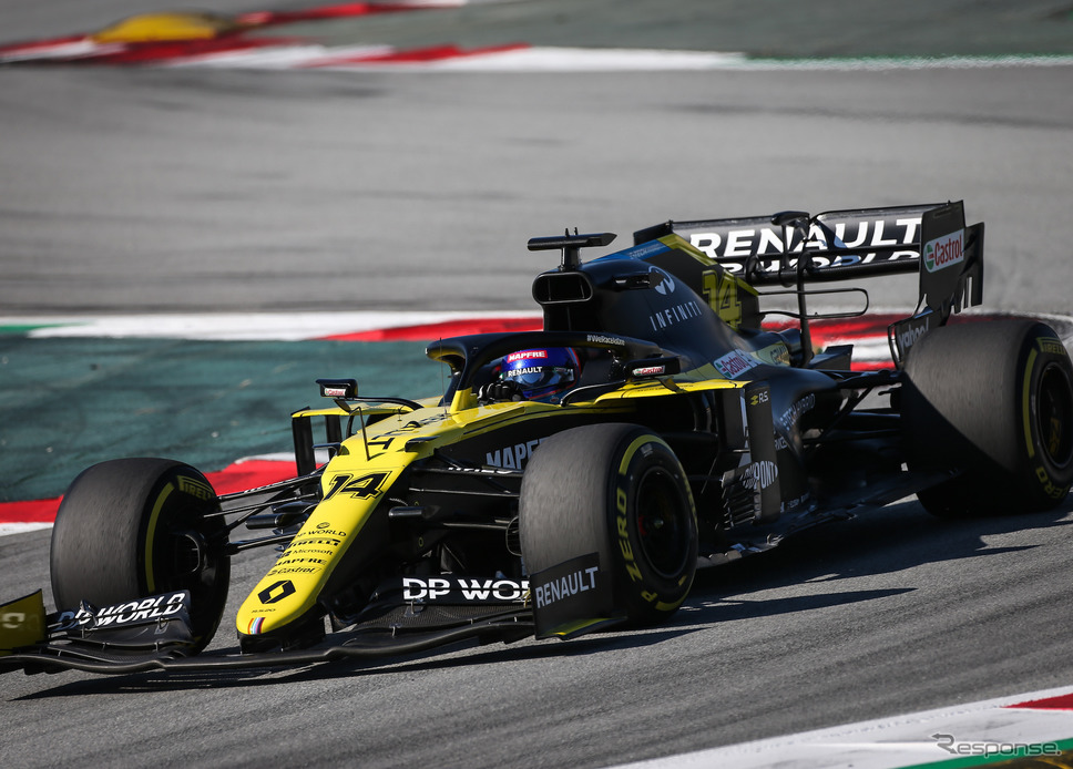 #14 フェルナンド・アロンソがルノーの今季型F1マシンで走行。《写真提供 Renault》