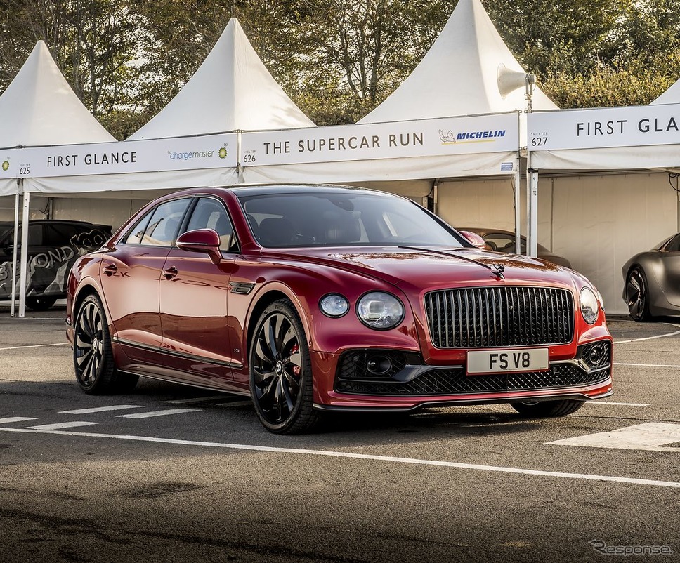 ベントレー・フライングスパー V8 新型(グッドウッドスピードウィーク)《photo by Bentley》