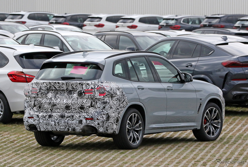 BMW X3 M40i 改良新型プロトタイプ（スクープ写真）《APOLLO NEWS SERVICE》
