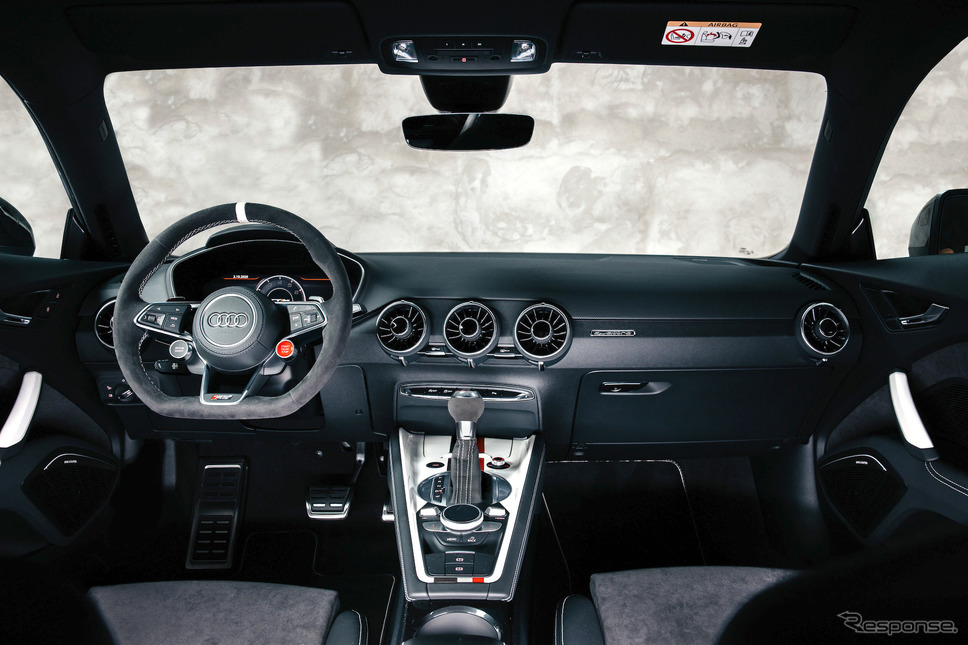 アウディTT RS 40イヤーズ・クワトロ《photo by Audi》
