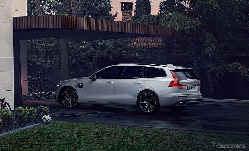 ボルボ V60《写真提供 ボルボ・カー・ジャパン》