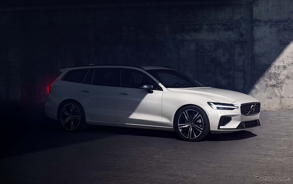 ボルボ V60《写真提供 ボルボ・カー・ジャパン》