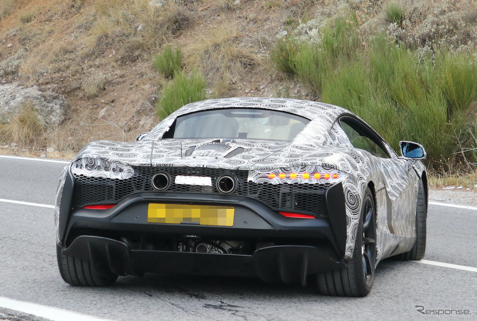 マクラーレンの新型ハイブリッド・スーパーカー(スクープ写真)《APOLLO NEWS SERVICE》