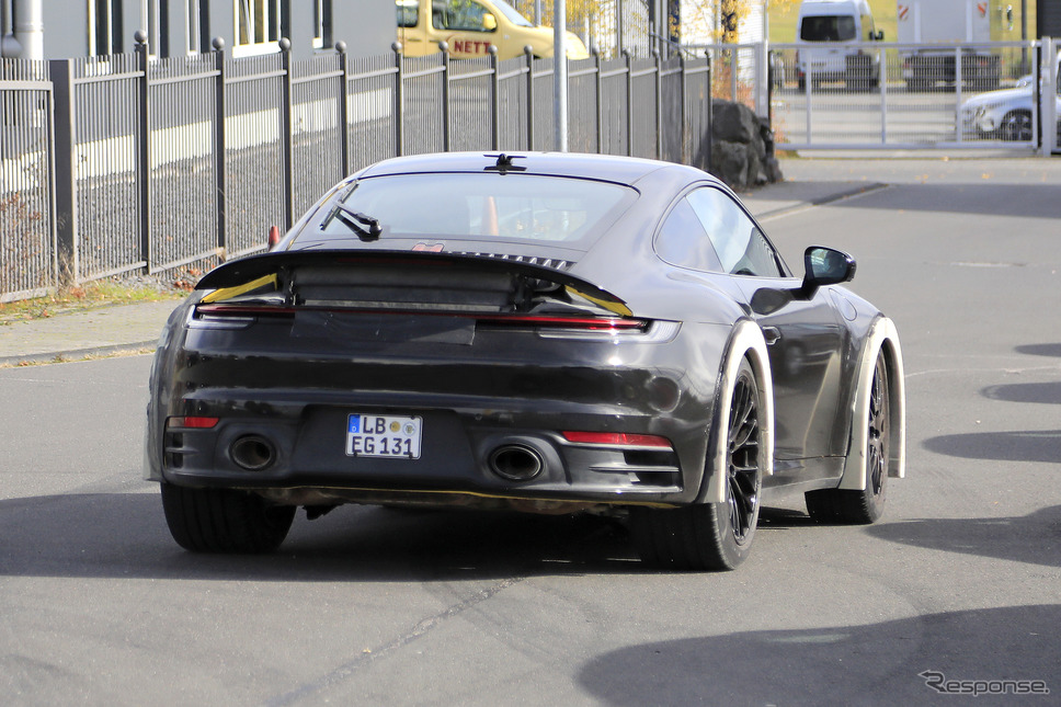 ポルシェ 911 謎の開発車両(スクープ写真)《APOLLO NEWS SERVICE》
