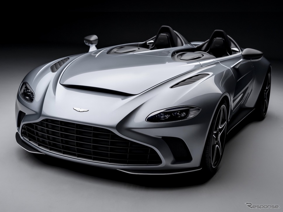 アストンマーティンV12スピードスター《photo by Aston Martin》