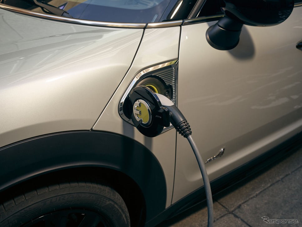 MINI カントリーマン(MINI クロスオーバー)改良新型のPHV《photo by MINI》