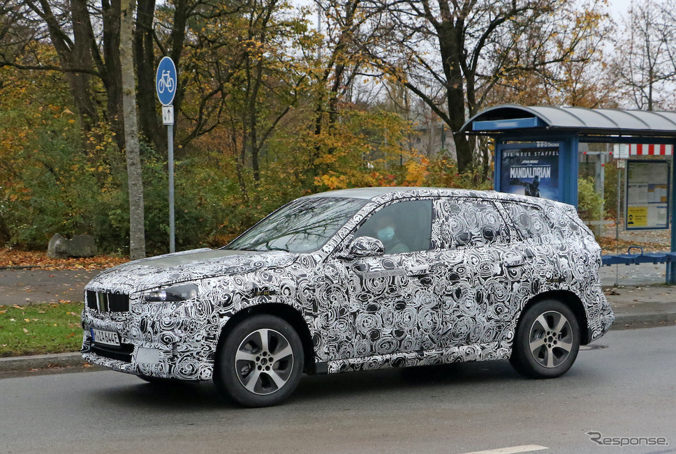 BMW iX1 プロトタイプ（スクープ写真）《APOLLO NEWS SERVICE》