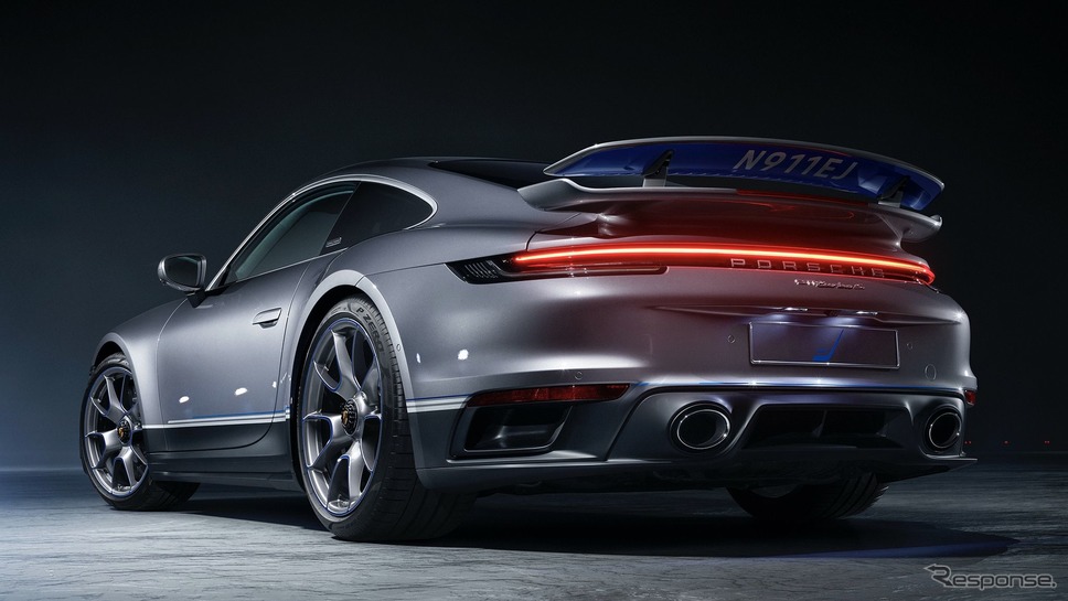 ポルシェ 911 ターボ S 新型の「デュエット」《photo by Porsche》