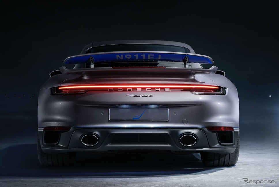ポルシェ 911 ターボ S 新型の「デュエット」《photo by Porsche》
