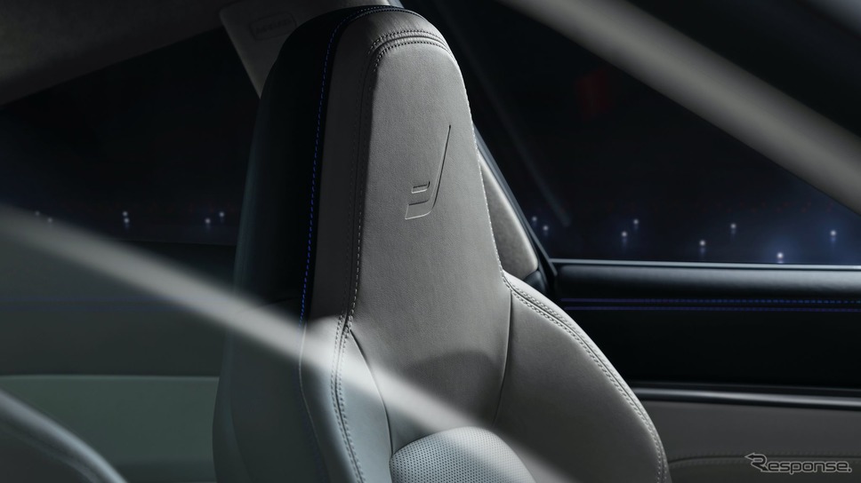 ポルシェ 911 ターボ S 新型の「デュエット」《photo by Porsche》