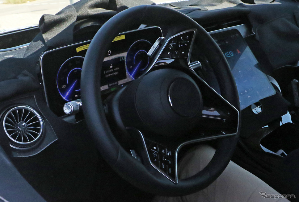 メルセデスベンツ EQS SUV(仮)市販型プロトタイプ(スクープ写真)《APOLLO NEWS SERVICE》