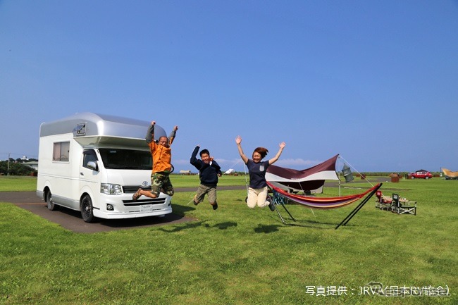 キャンピングカー（イメージ）《写真提供 日本RV協会》