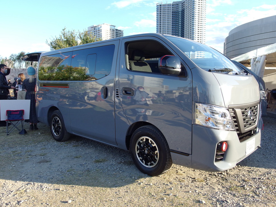 日産 NV350キャラバン プレミアムGXブラックギア《写真撮影 高木啓》
