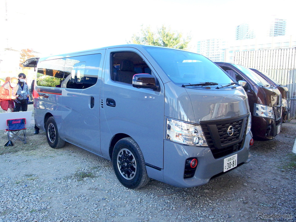 日産 NV350キャラバン プレミアムGXブラックギア《写真撮影 高木啓》